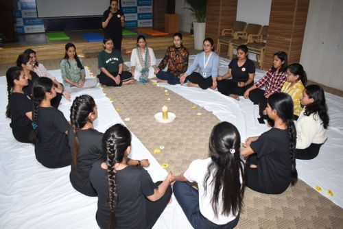 Empowering Wellness: Women’s Day Yoga & Chakra Healing at Sarvodaya Hospital